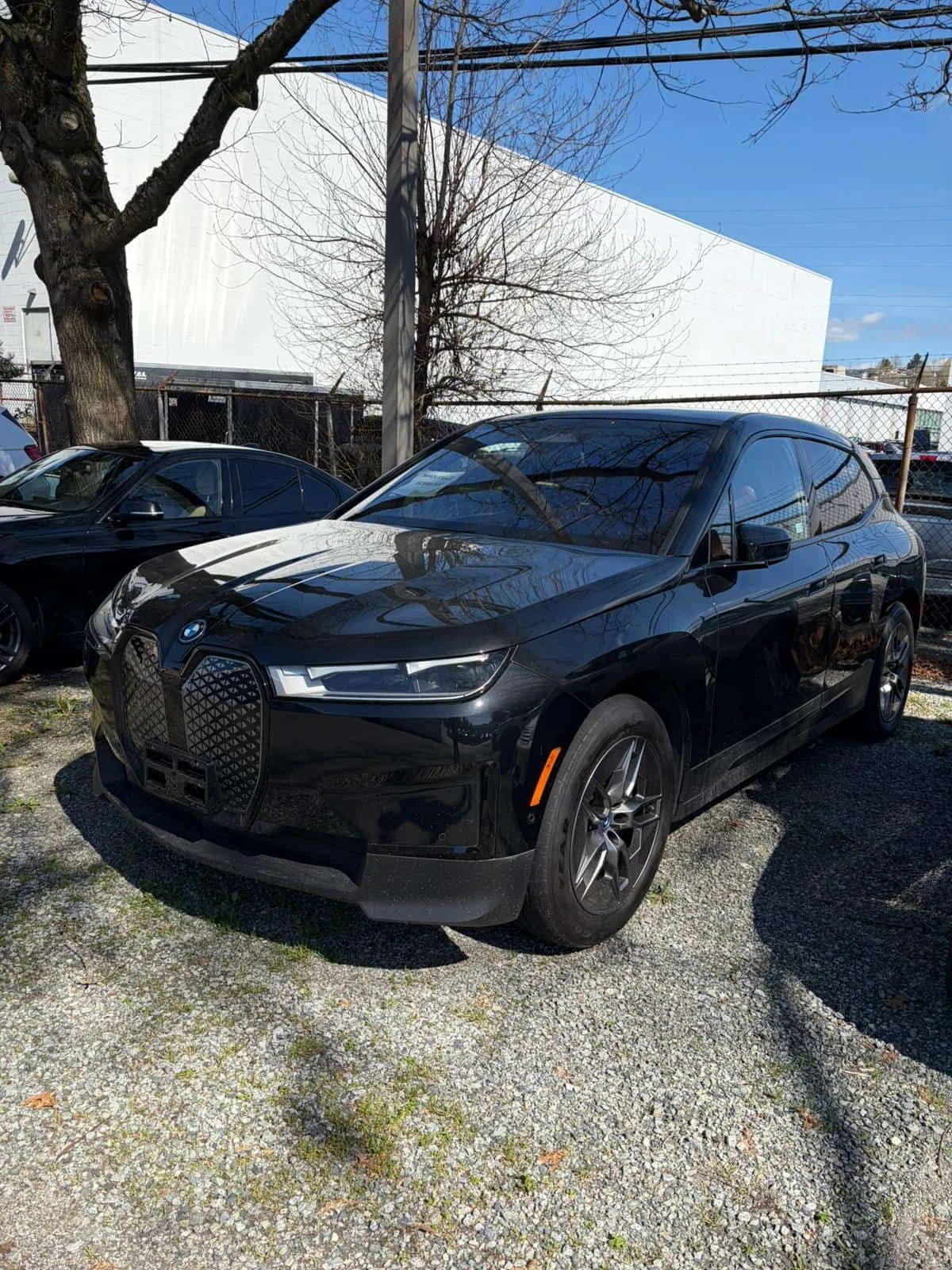 BMW iX * xDrive40 * 360 * H/K * ЛИЦЕНЗИРАН ДИЛЪР | Auto.bg — изображение 1