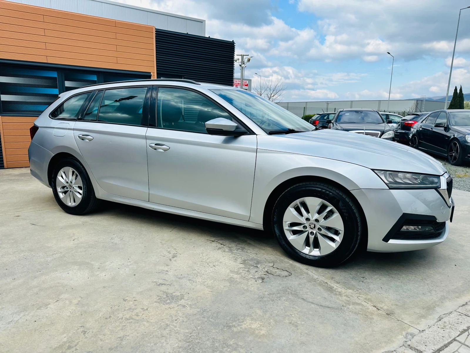 Skoda Octavia 2.0 TDI/Distronic/Navi | Mobile.bg � ����������� 4