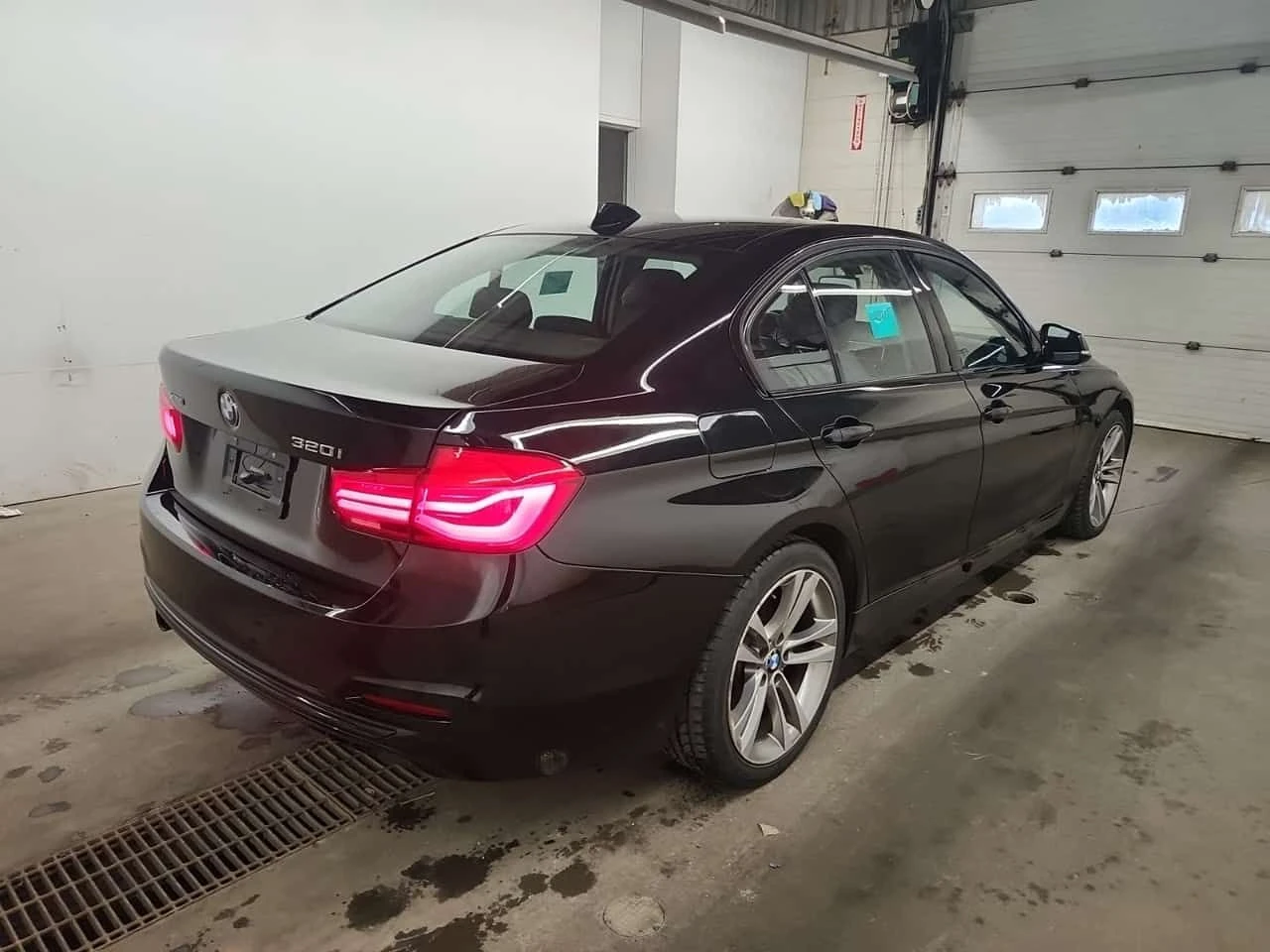 BMW 320 * XDRIVE * CARFAX * БЕЗ ИНЦИДЕНТИ * , снимка 3 - Автомобили и джипове - 54421825