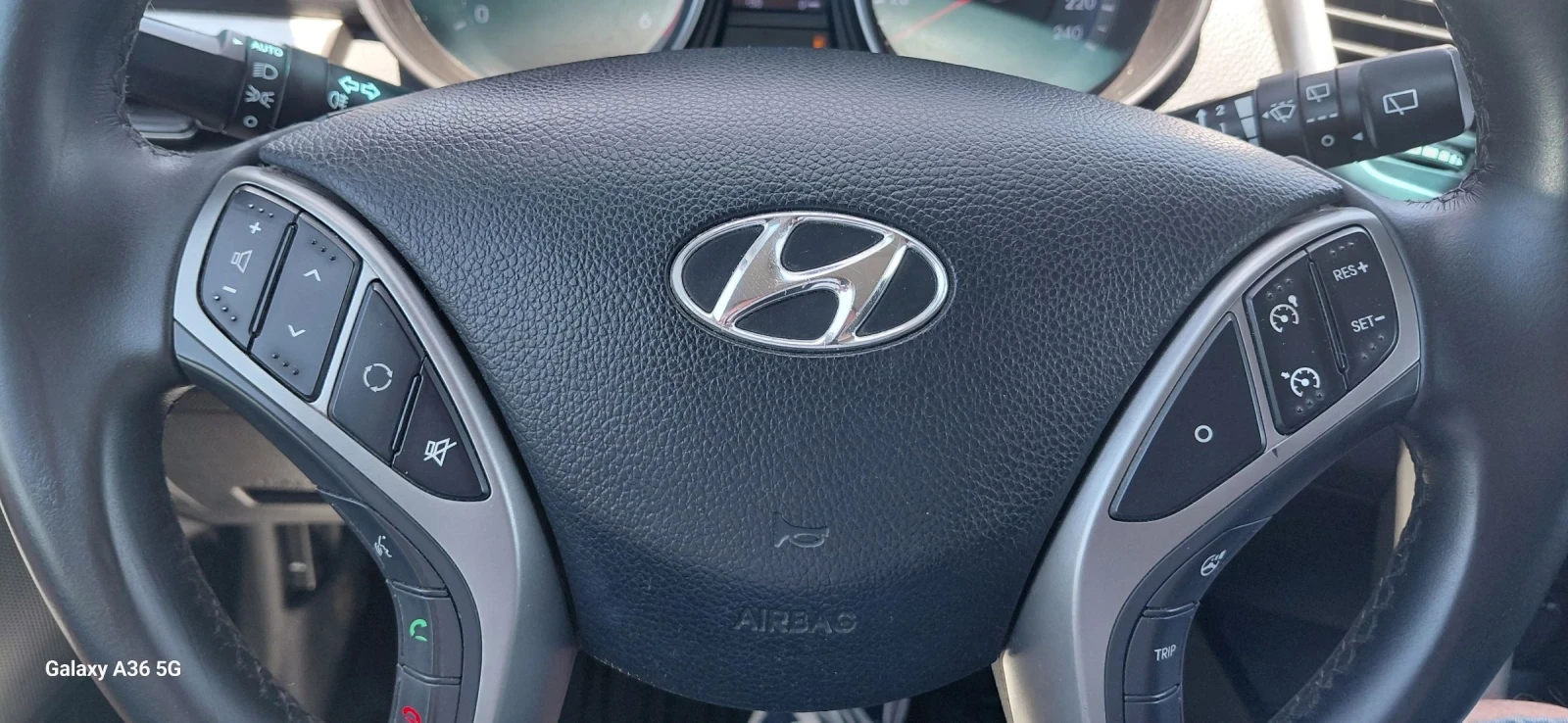 Hyundai I30 1.6D, euro 6, NAVI, CAMERA, снимка 9 - Автомобили и джипове - 54719842