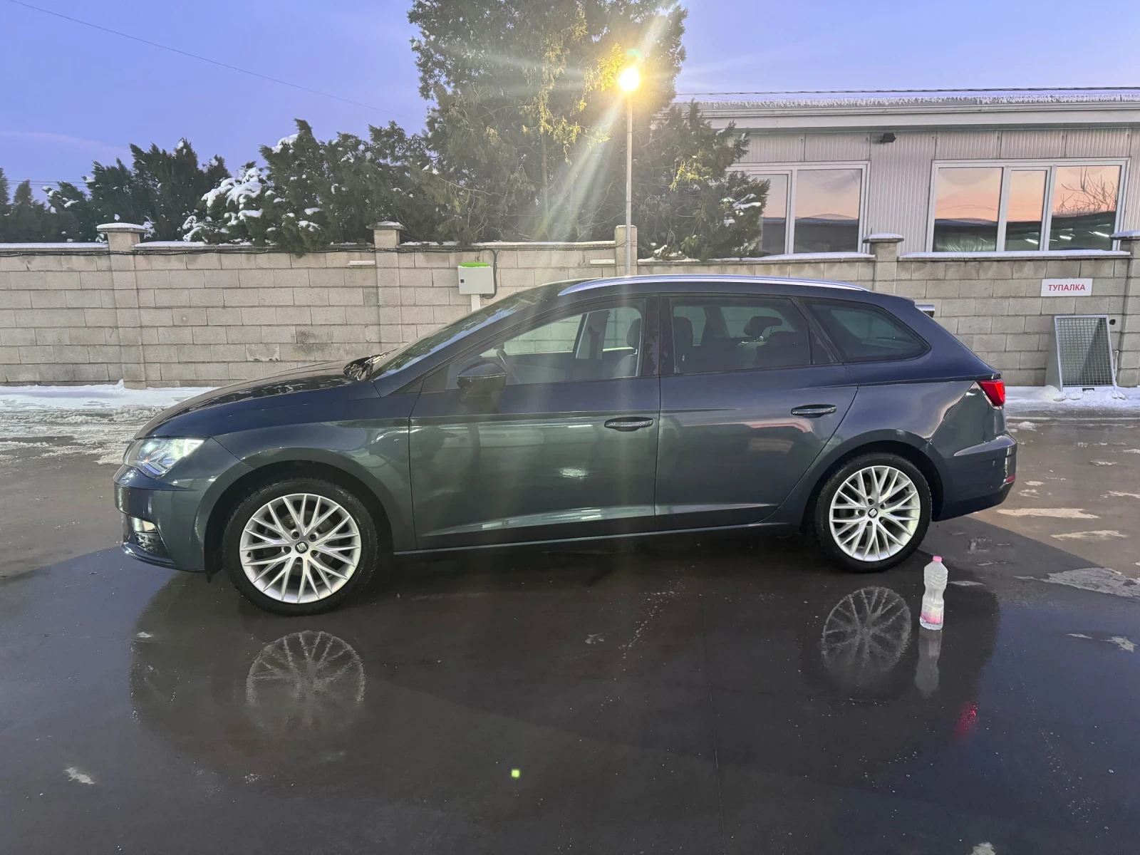 Seat Leon, снимка 4 - Автомобили и джипове - 54886444