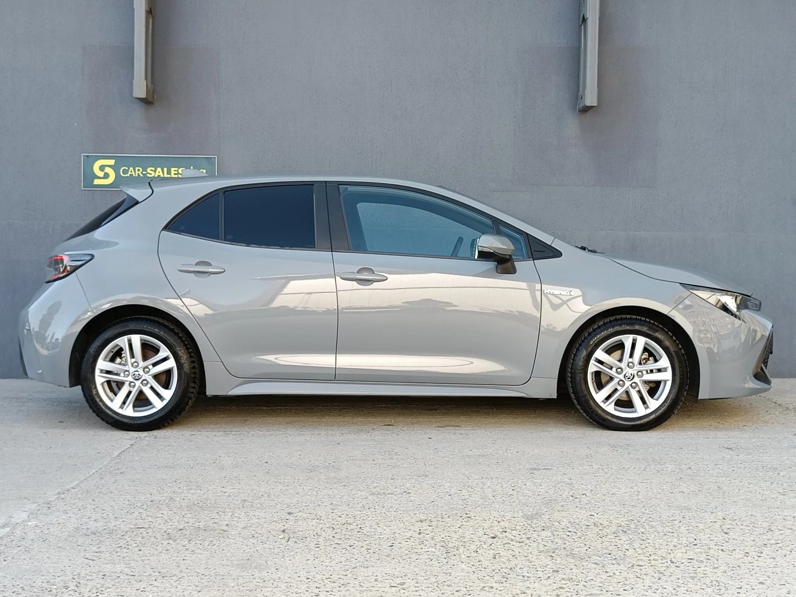 Toyota Corolla 1.8 Заводска гаранция, снимка 8 - Автомобили и джипове - 54942996