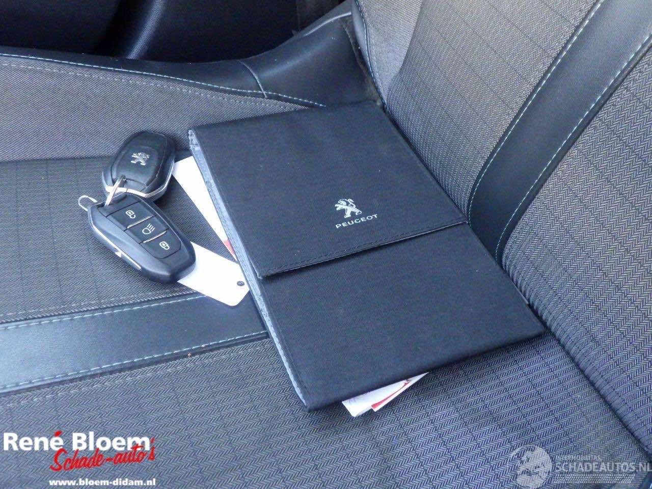 Peugeot 2008, снимка 8 - Автомобили и джипове - 55003910