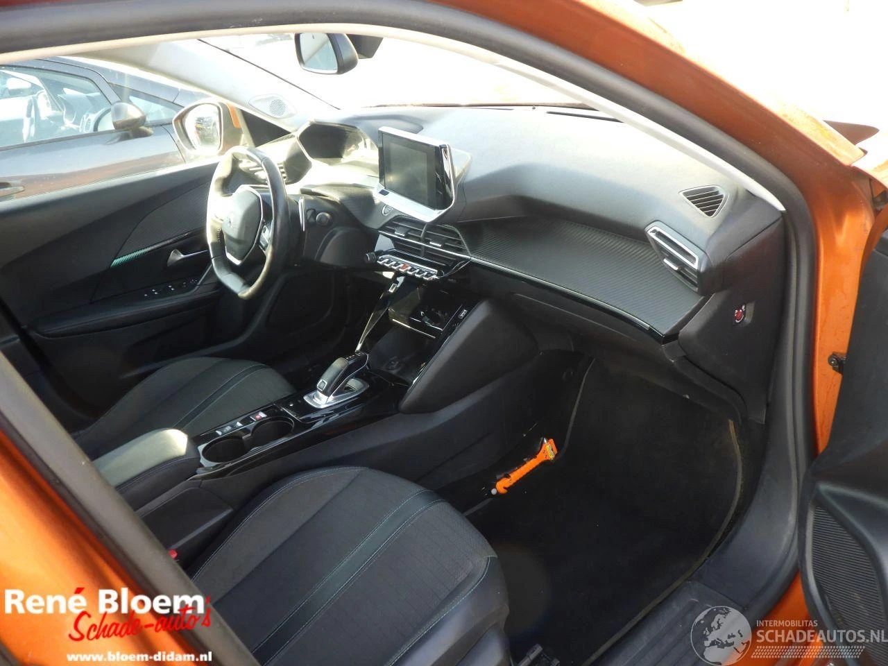 Peugeot 2008, снимка 6 - Автомобили и джипове - 55003910