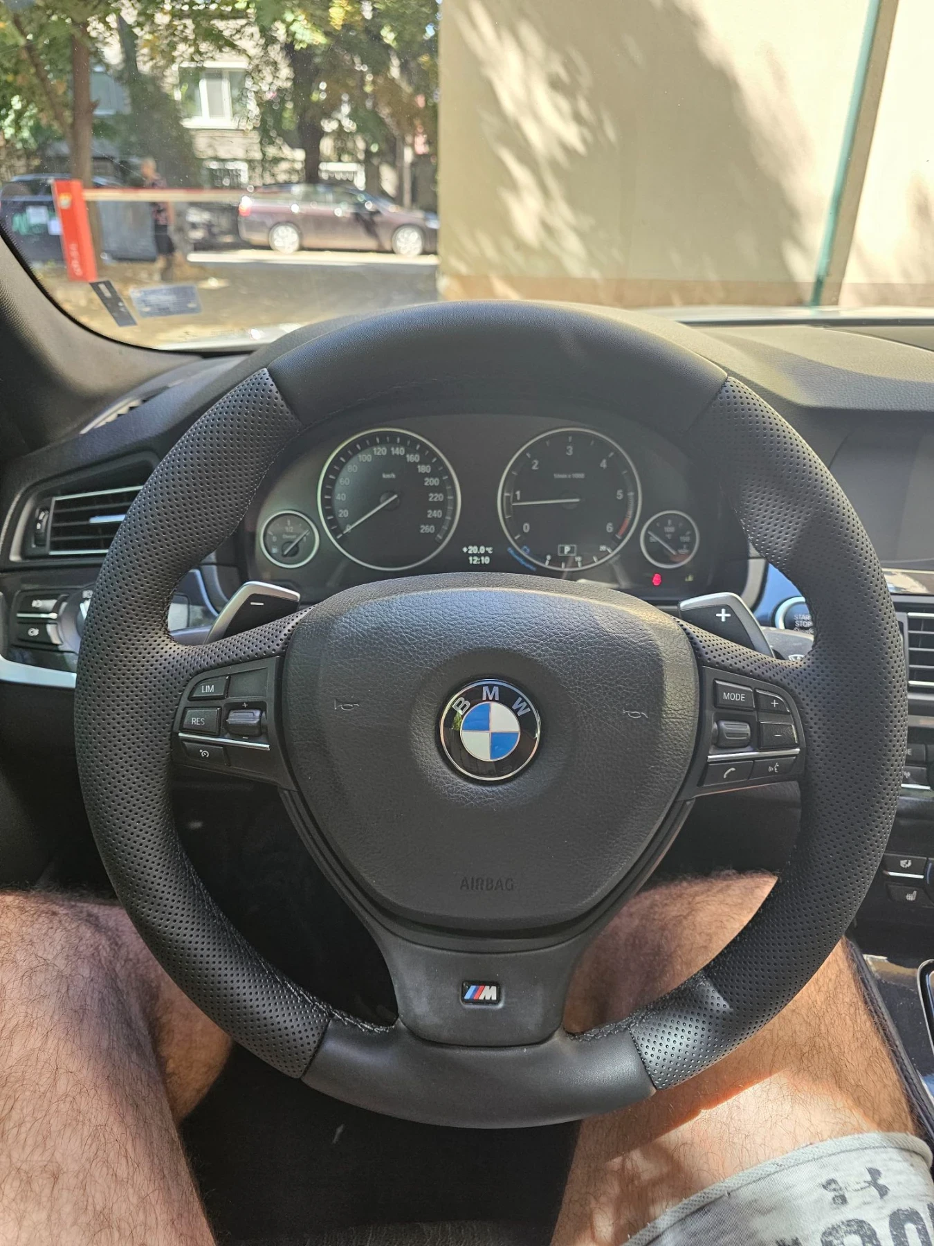 BMW 525 Xdrive, снимка 13 - Автомобили и джипове - 56119551