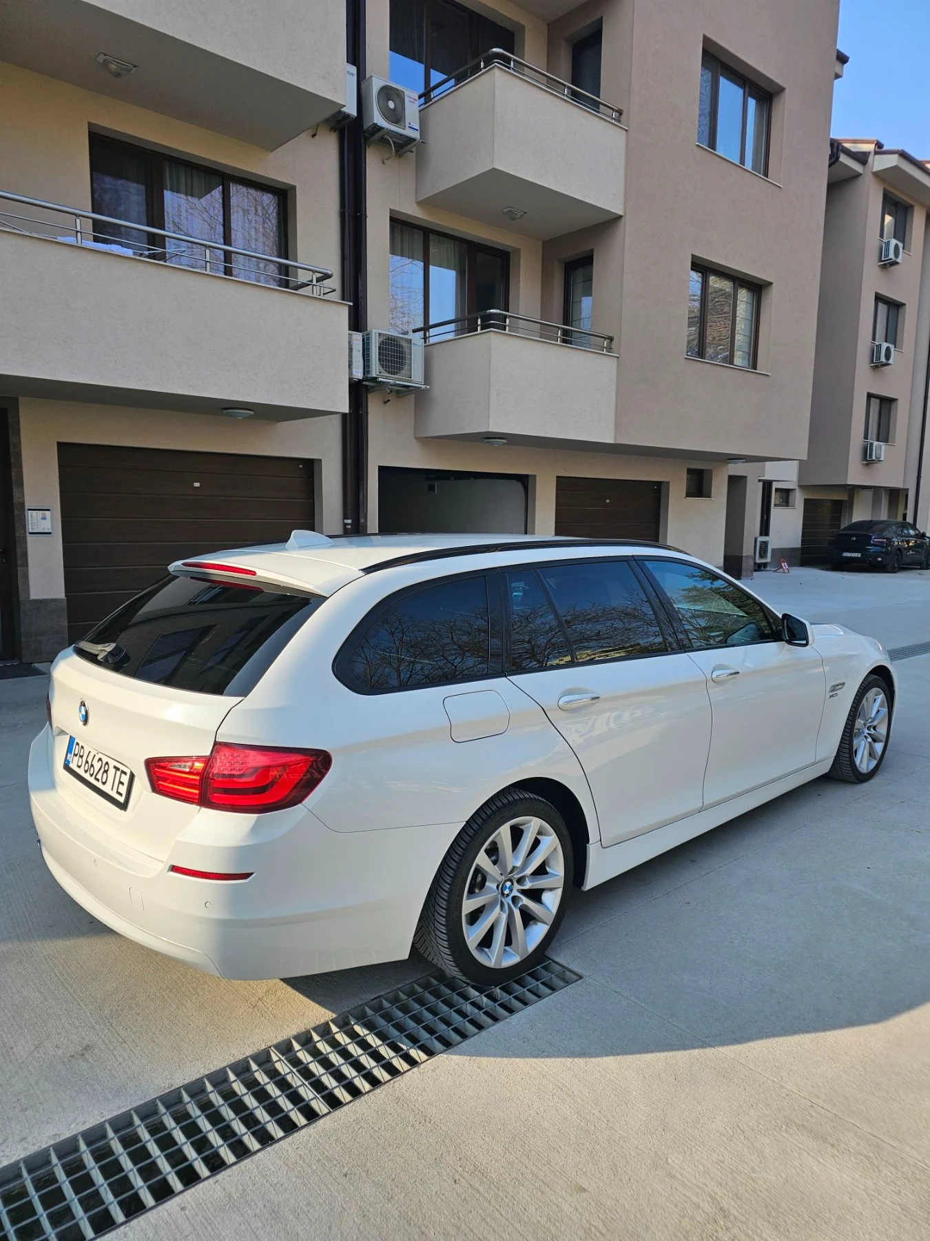 BMW 525 Xdrive, снимка 3 - Автомобили и джипове - 56119551