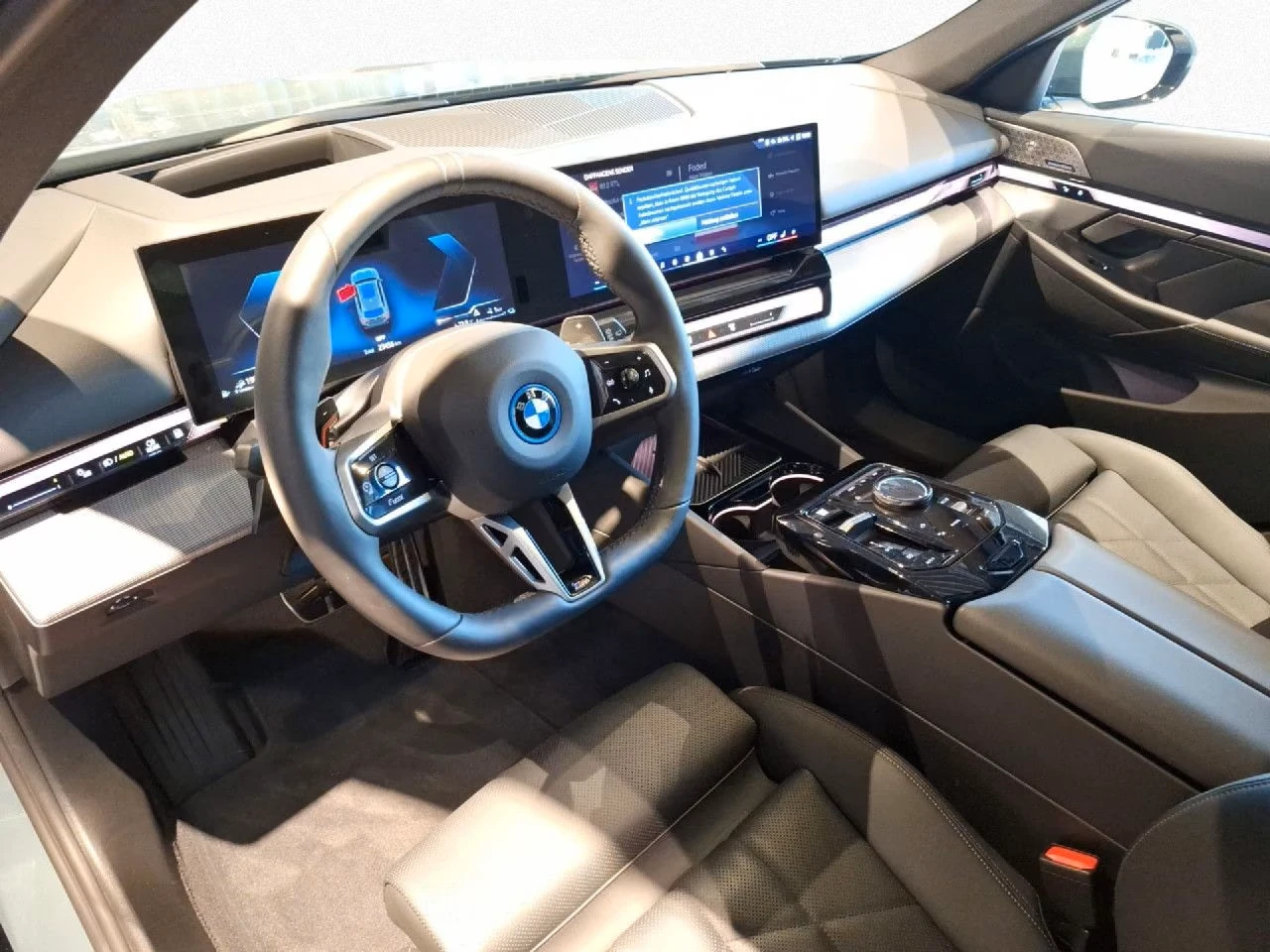 BMW 550 e* XDRIVE* M-SPORT* HEAD-UP* PANO* H&K* DISTR* MEM | Mobile.bg � ����������� 7