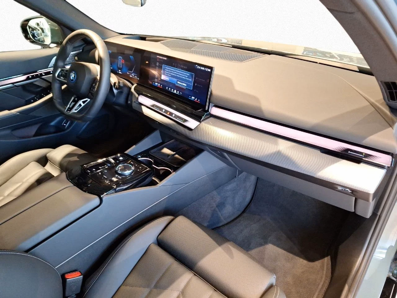 BMW 550 e* XDRIVE* M-SPORT* HEAD-UP* PANO* H&K* DISTR* MEM | Mobile.bg � ����������� 11