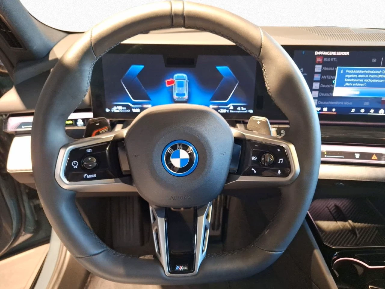 BMW 550 e* XDRIVE* M-SPORT* HEAD-UP* PANO* H&K* DISTR* MEM | Mobile.bg � ����������� 8