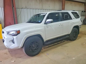 Toyota 4runner SR5* 4X4* PREMIUM* DISTRONIC* BLIND-SPOT* LANE-AS*