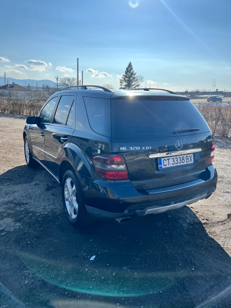 Mercedes-Benz ML 320, снимка 2 - Автомобили и джипове - 49245355