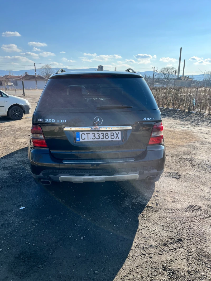 Mercedes-Benz ML 320, снимка 3 - Автомобили и джипове - 49245355