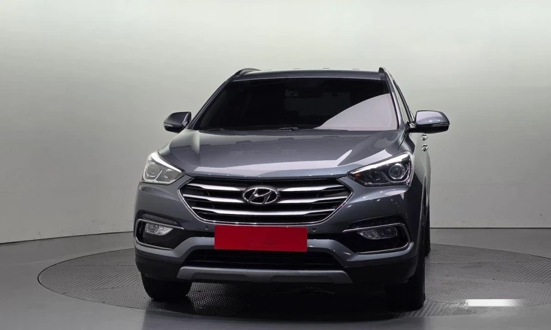 Hyundai Santa fe Diesel 2.0 2WD Premium * НАЙ-ДОБРА ЦЕНА В БЪЛГАРИЯ, снимка 3 - Автомобили и джипове - 52211430