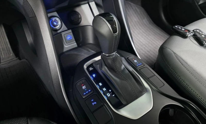 Hyundai Santa fe Diesel 2.0 2WD Premium * НАЙ-ДОБРА ЦЕНА В БЪЛГАРИЯ, снимка 9 - Автомобили и джипове - 52211430