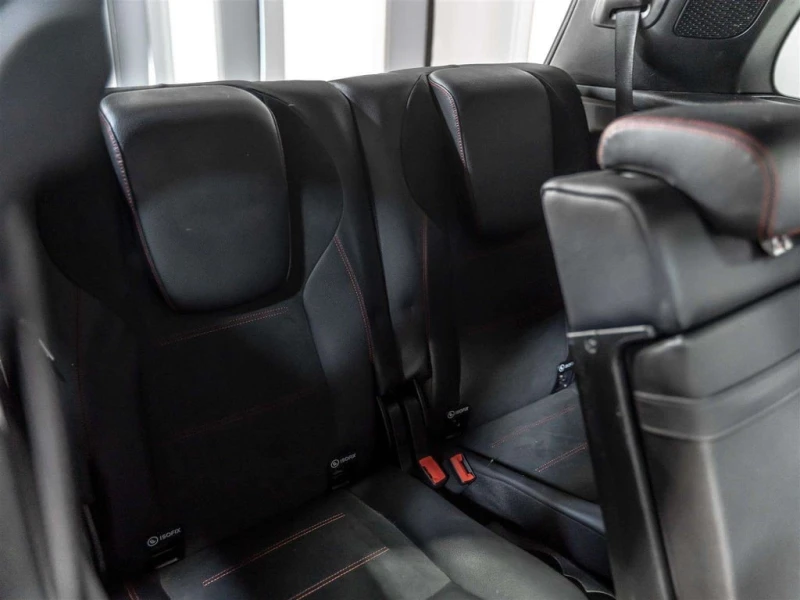 Mercedes-Benz GLB * GLB250 4MATIC * CARFAX * ЦЕНА ДО БГ, снимка 12 - Автомобили и джипове - 53223191