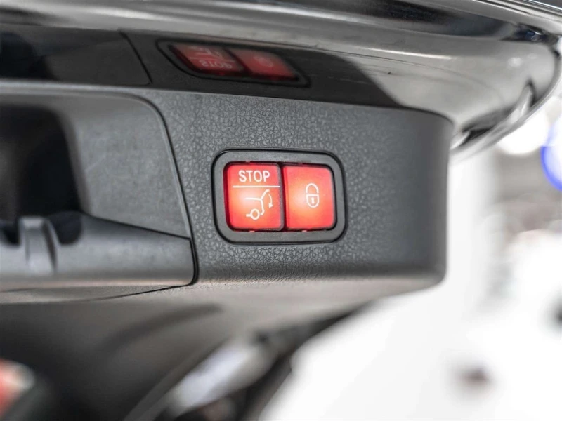 Mercedes-Benz GLB * GLB250 4MATIC * CARFAX * ЦЕНА ДО БГ, снимка 14 - Автомобили и джипове - 53223191