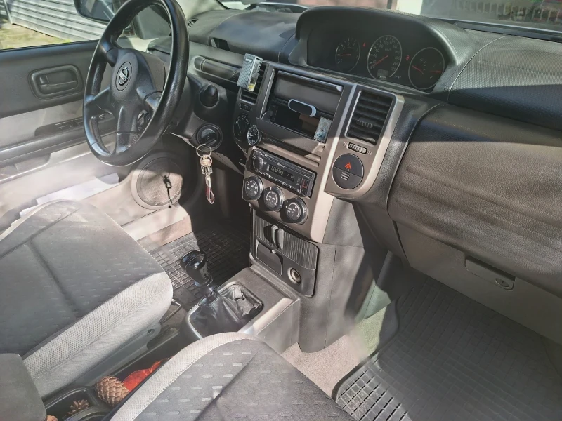 Nissan X-trail 2.2 DCI, снимка 6 - Автомобили и джипове - 53405148