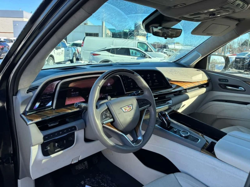 Cadillac Escalade * DISTRONIC* ТЕЛЕВИЗОРИ* NIGHT VISION* ОБДУХВАНЕ* , снимка 5 - Автомобили и джипове - 53512251