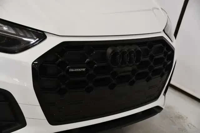 Audi Q5 * Technik / S Line Black Package / ОБДУХВАНЕ/ B&O, снимка 3 - Автомобили и джипове - 54431819