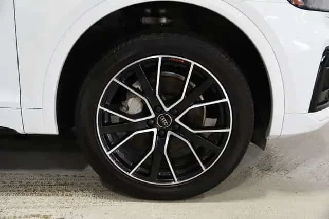 Audi Q5 * Technik / S Line Black Package / ОБДУХВАНЕ/ B&O, снимка 5 - Автомобили и джипове - 54431819