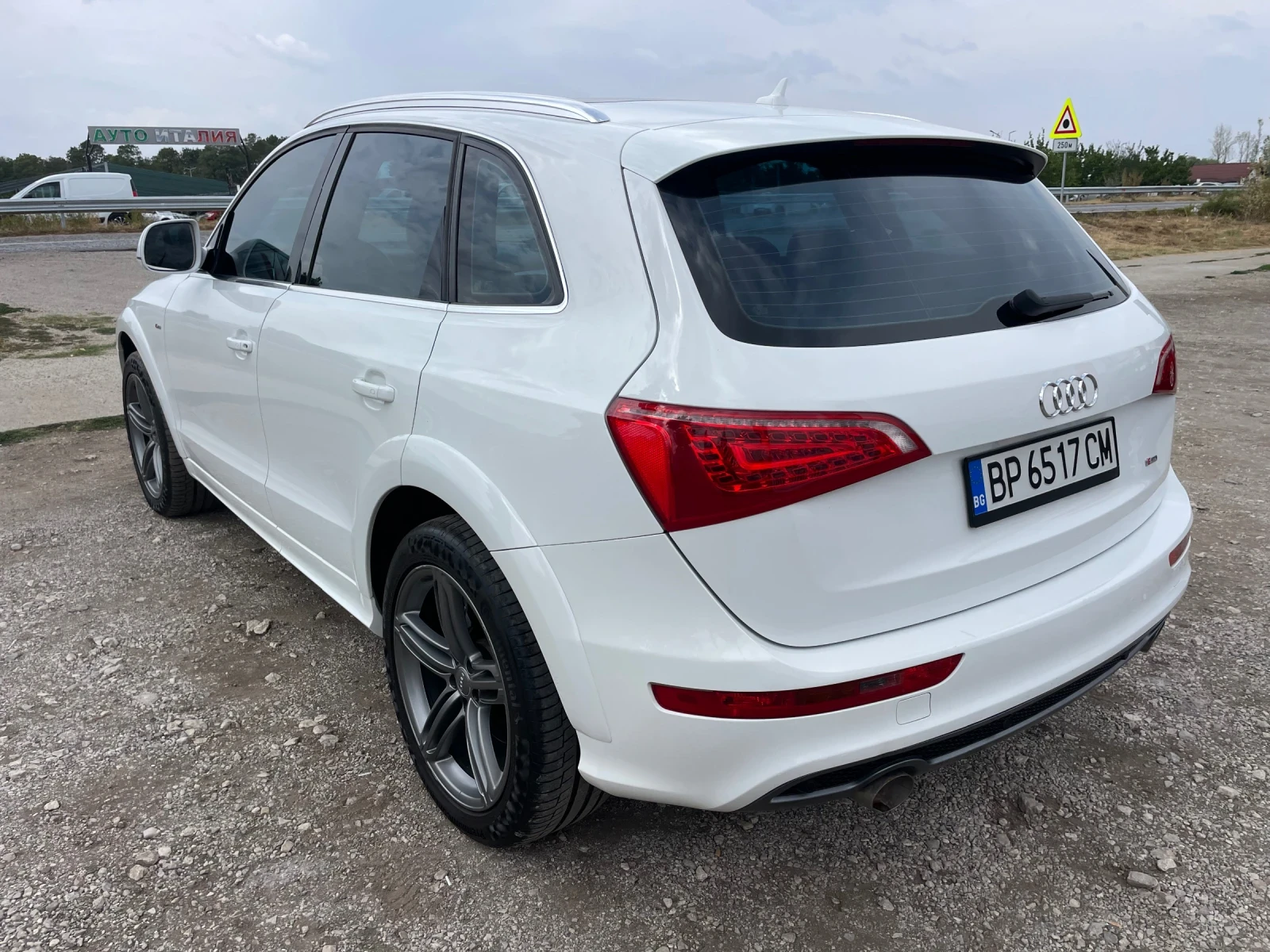 Audi Q5 3.0TDI-S-LINE-PANO-NAVI-ITALIA - изображение 10