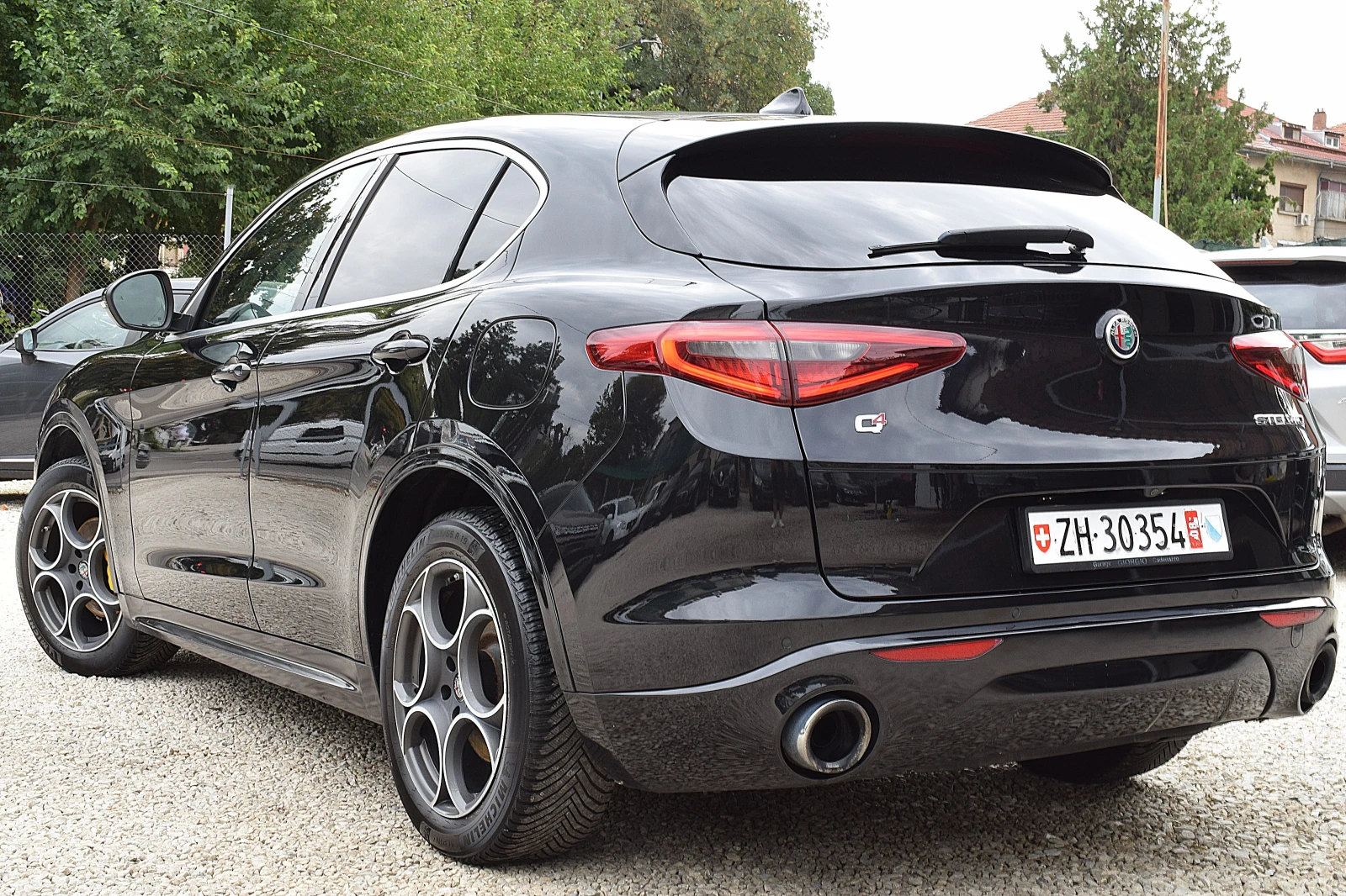 Alfa Romeo Stelvio 2.0ШВЕЙЦАРИЯ-ДИСТРОНИК/КОЖА/НАВИ/LANE ASSIST/4x4 - изображение 6
