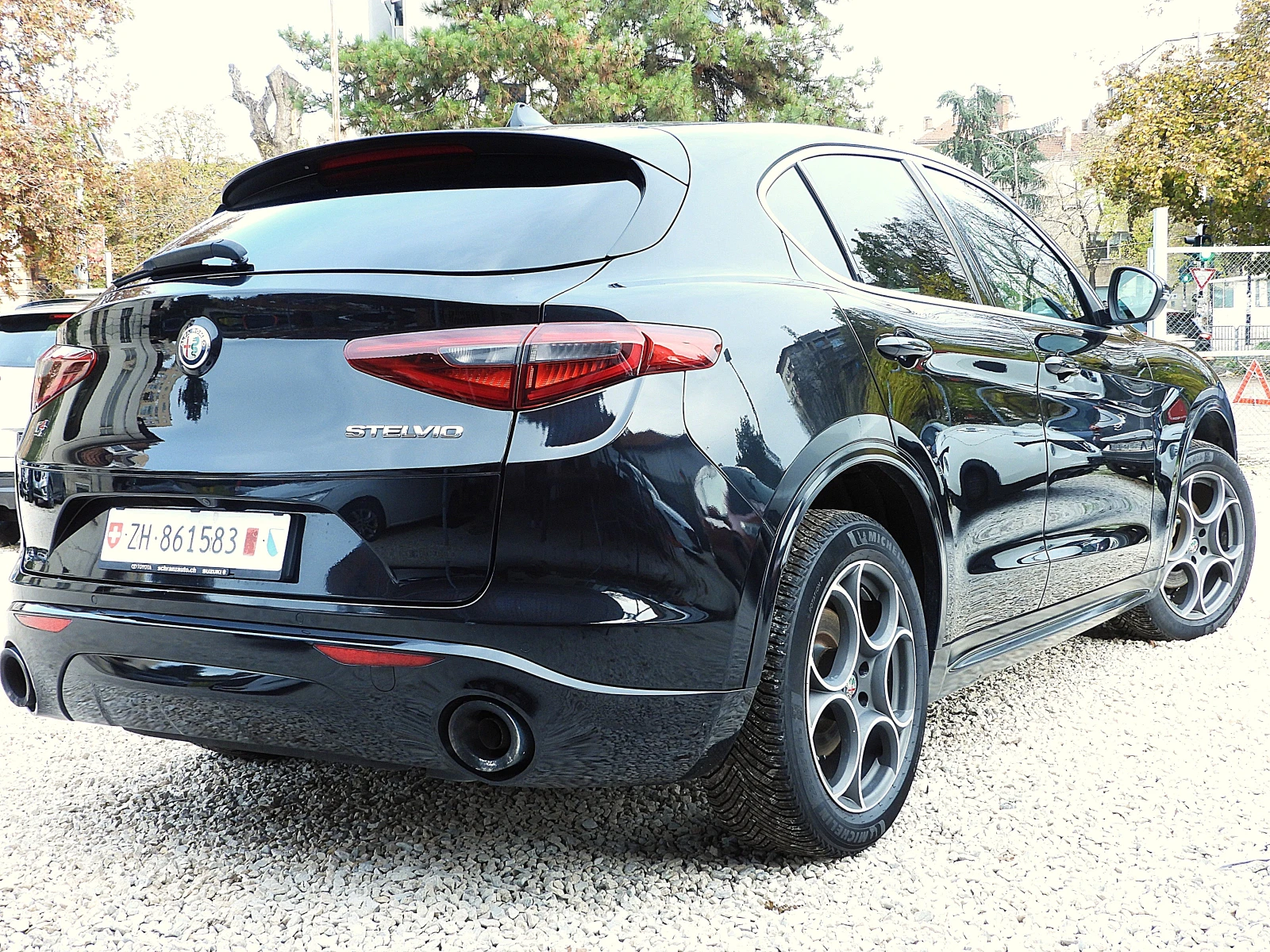 Alfa Romeo Stelvio 2.0-///LANE ASSIST/4x4 | Mobile.bg   4