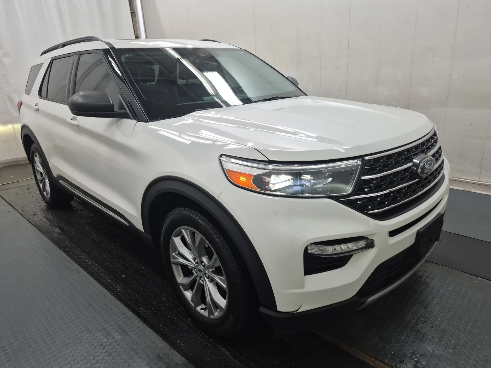 Ford Explorer XLT * CARFAX * БЕЗ ПЪРВОНАЧАЛНА ВНОСКА - изображение 3