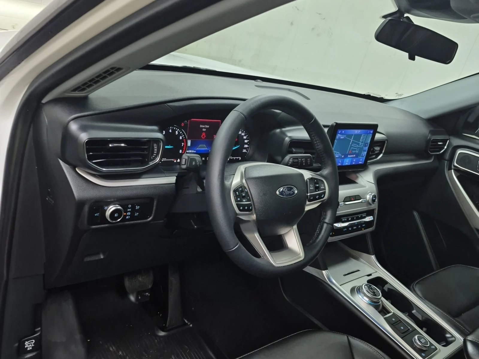 Ford Explorer XLT * CARFAX * БЕЗ ПЪРВОНАЧАЛНА ВНОСКА - изображение 9