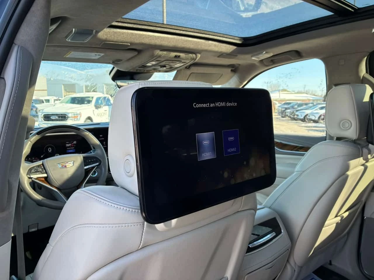 Cadillac Escalade * DISTRONIC* ТЕЛЕВИЗОРИ* NIGHT VISION* ОБДУХВАНЕ*  - изображение 10