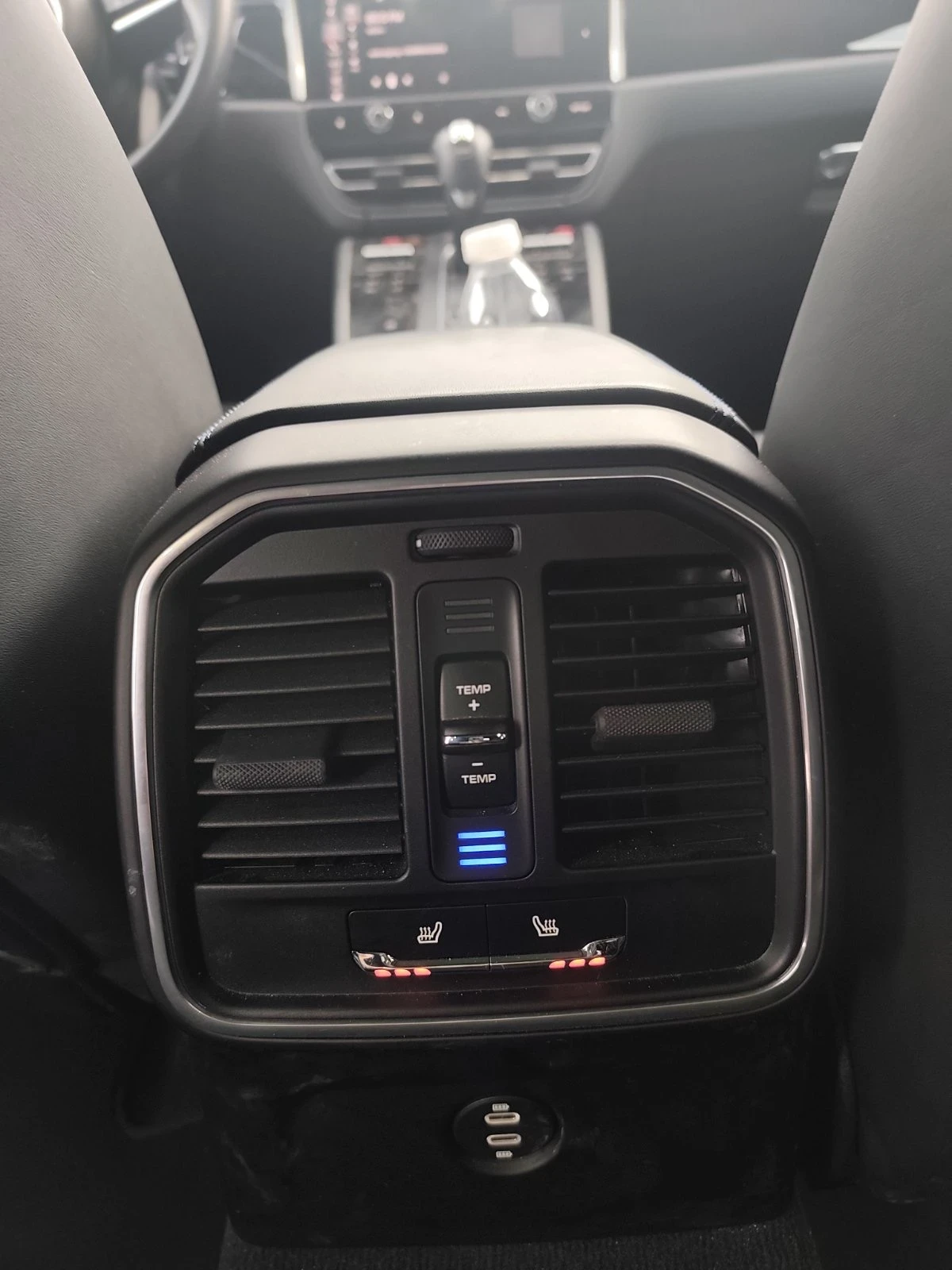 Porsche Macan 2.0T, снимка 6 - Автомобили и джипове - 53748429