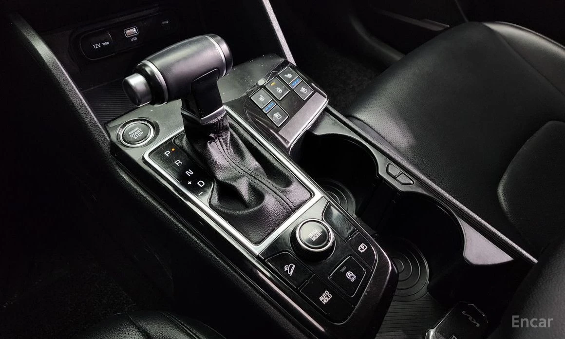 Kia Sportage 2.0* DIGITAL* ОБДУХВАНЕ* ПОДГРЕВ* КАМЕРА, снимка 10 - Автомобили и джипове - 54026212