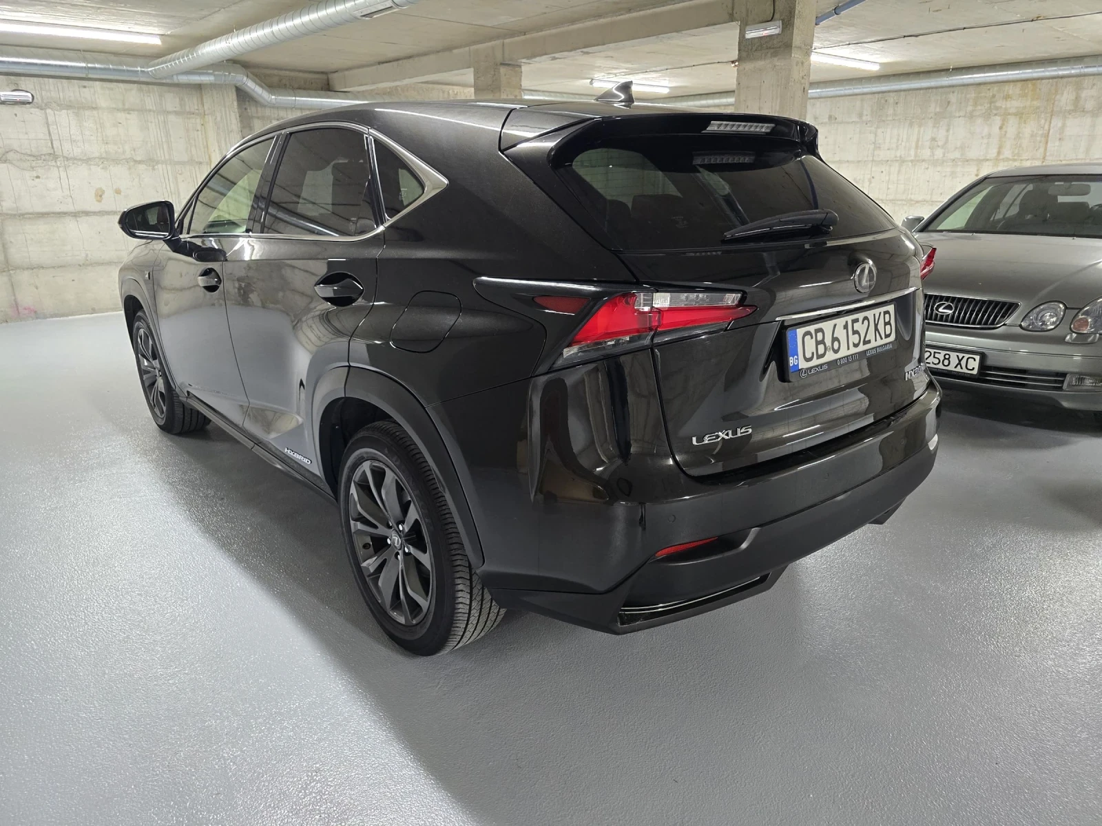 Lexus NX 300h F-Sport Premium, снимка 5 - Автомобили и джипове - 54402222