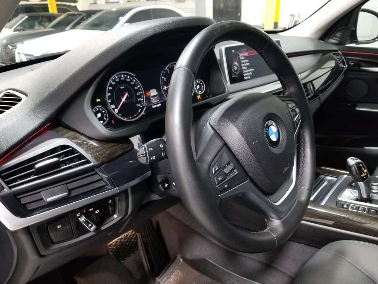 BMW X5 xDrive35i/ПАНОРАМА/7 Passengers/ПОДГРЕВИ, снимка 12 - Автомобили и джипове - 54424357