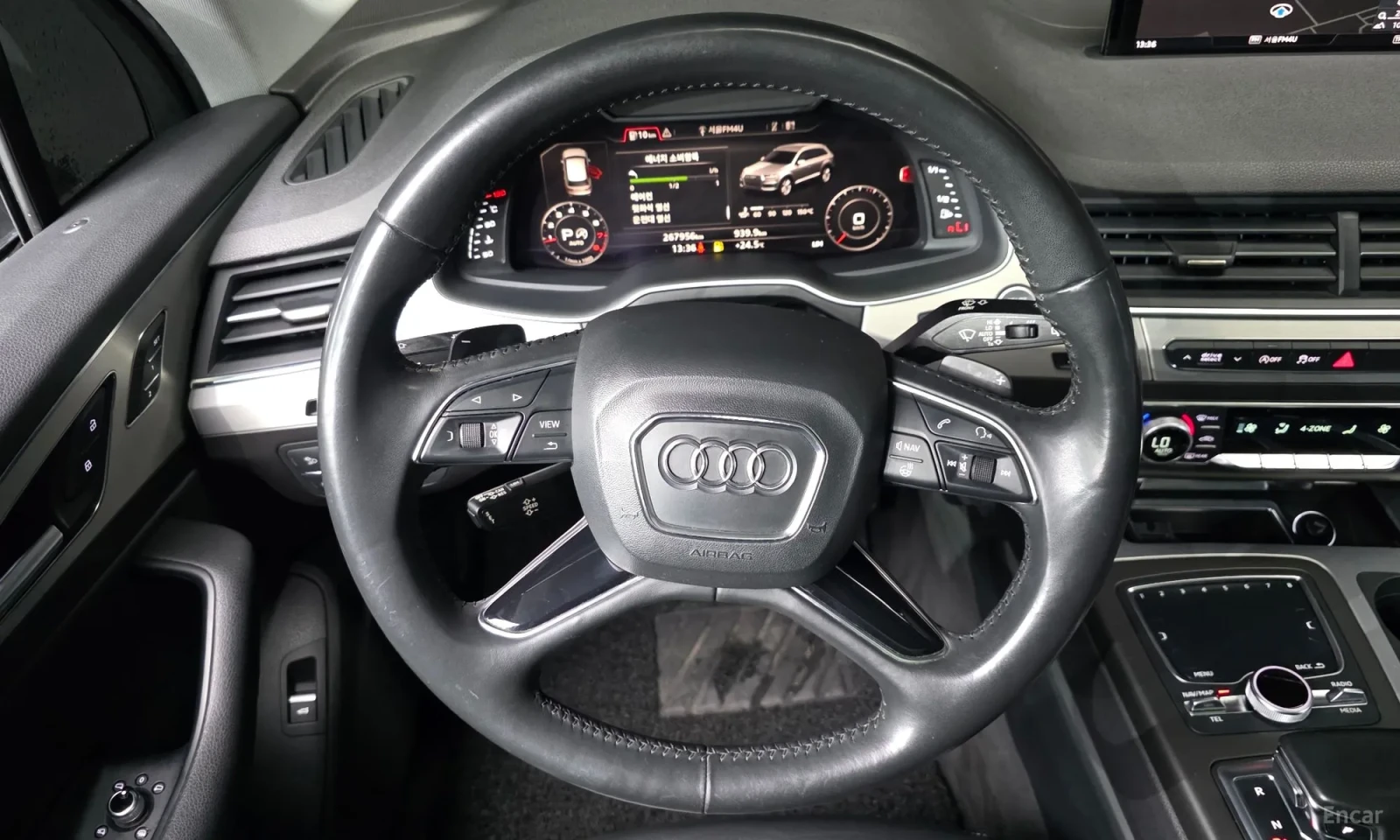 Audi Q7 Панорамен таван\Топ цена, снимка 13 - Автомобили и джипове - 55622382