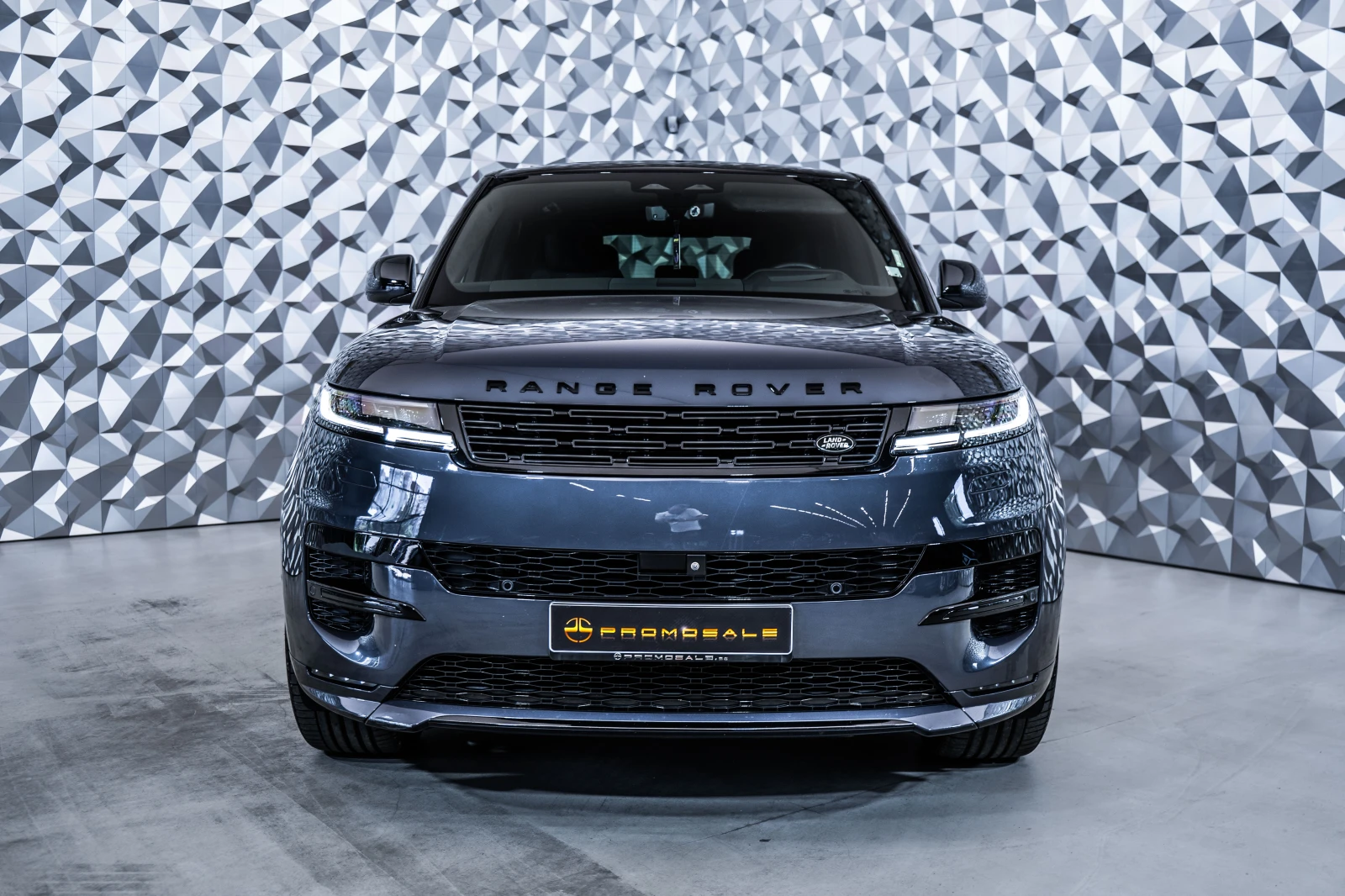 Land Rover Range Rover Sport D350 Autobiography* 360* Пано* Meridian, снимка 2 - Автомобили и джипове - 55663955