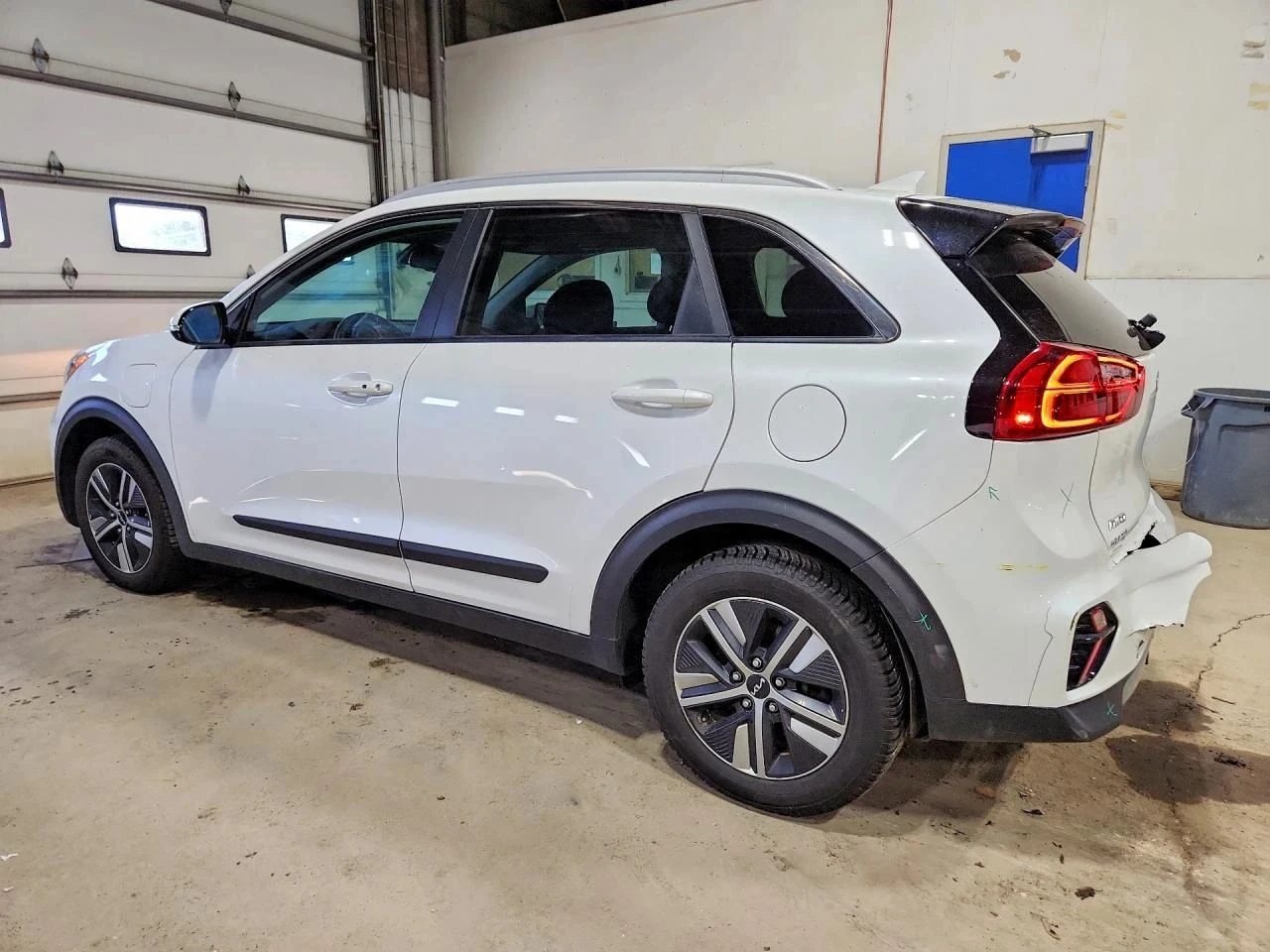 Kia Niro, снимка 2 - Автомобили и джипове - 56689762