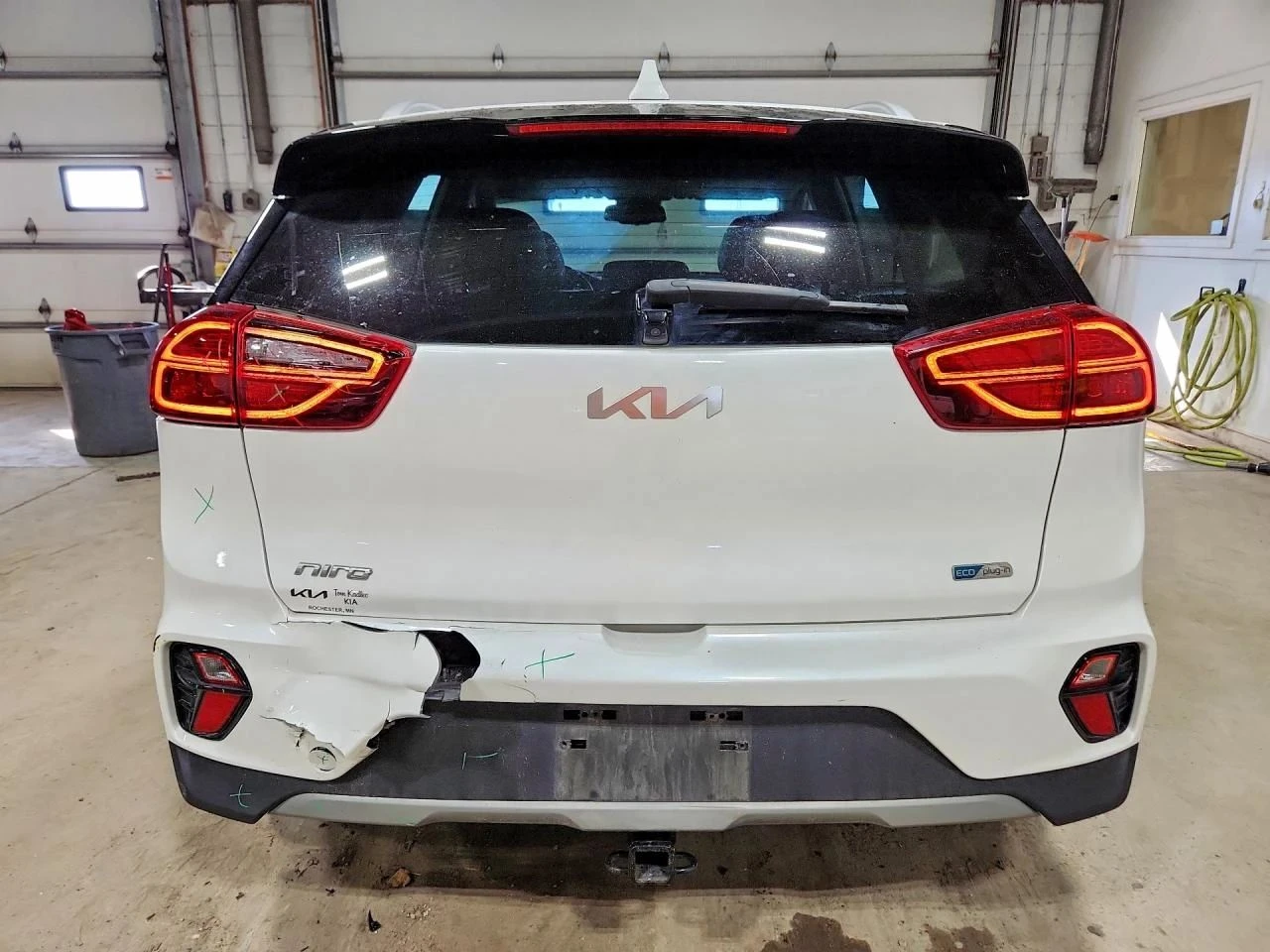 Kia Niro, снимка 6 - Автомобили и джипове - 56689762