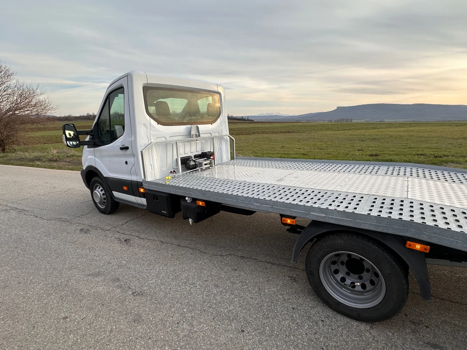 Ford Transit 2.0tdci EURO6 автовоз, снимка 8 - Бусове и автобуси - 53759869