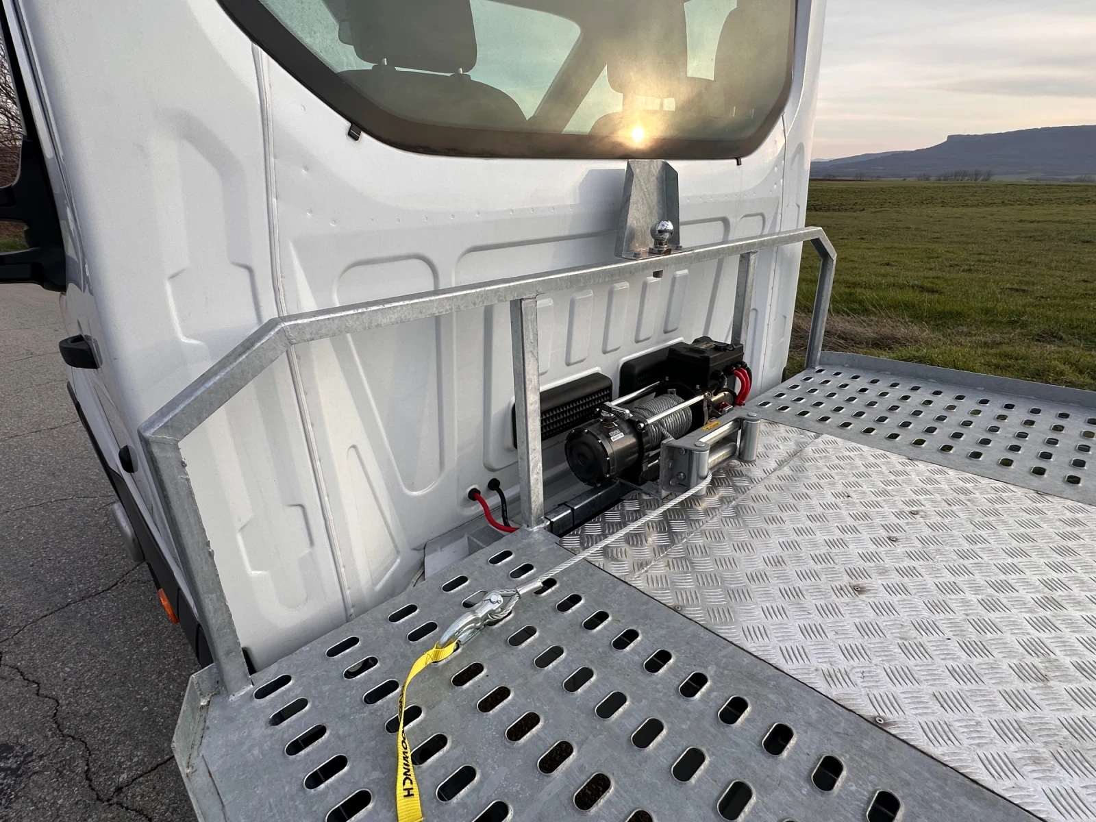 Ford Transit 2.0tdci EURO6 автовоз, снимка 9 - Бусове и автобуси - 53759869