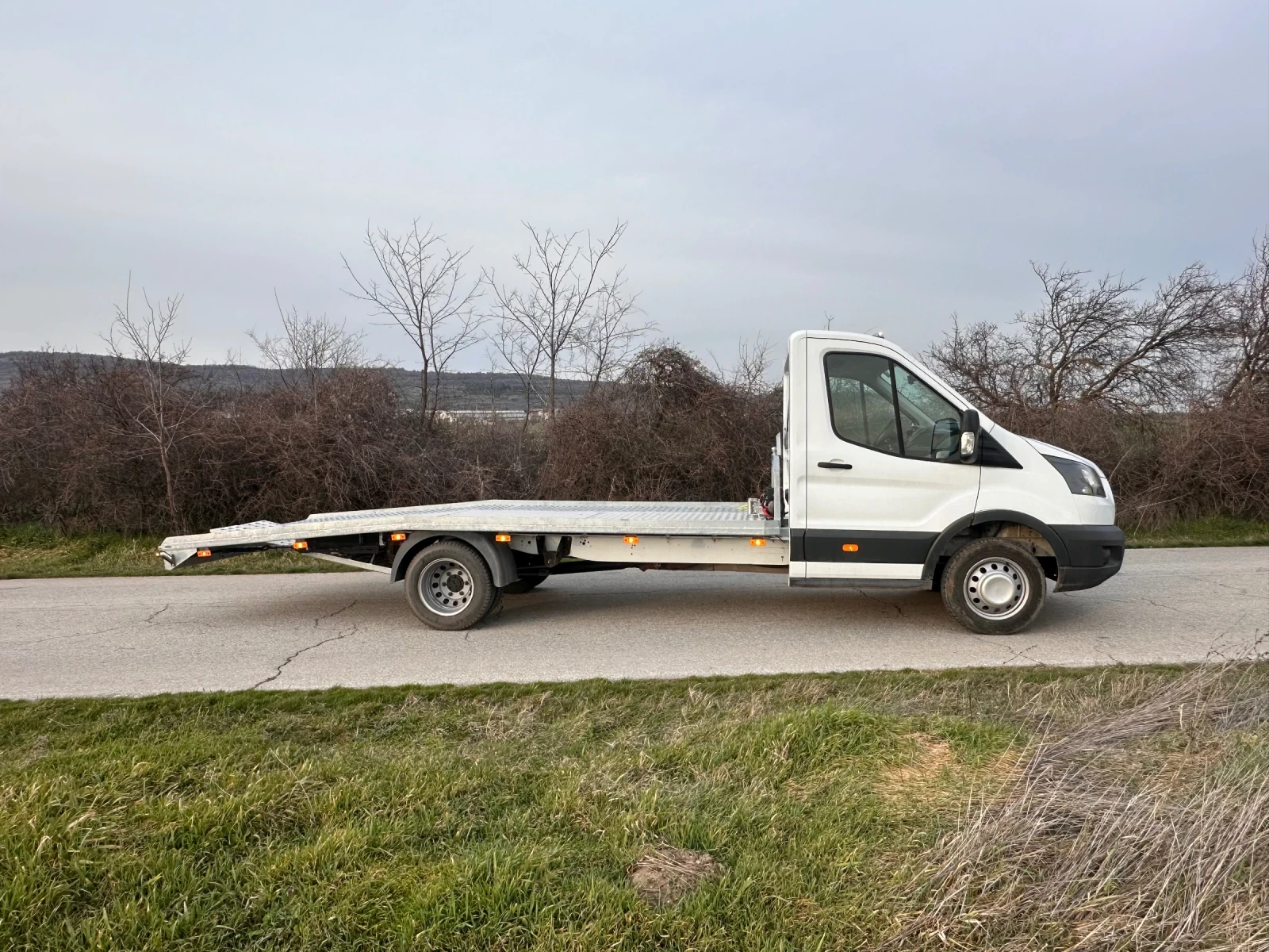 Ford Transit 2.0tdci EURO6 автовоз, снимка 4 - Бусове и автобуси - 53759869