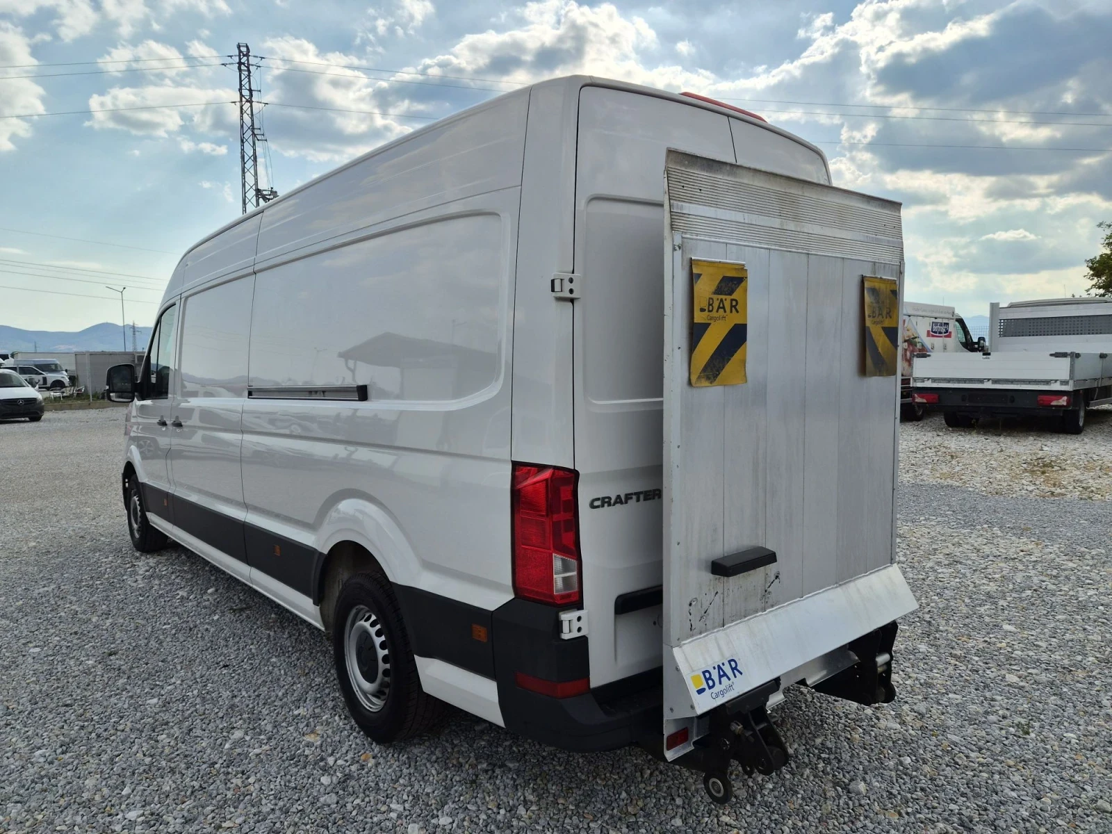 VW Crafter 2.0 TDI * НАВИ * Падащ Борд * Клима * Макси, снимка 3 - Бусове и автобуси - 55619035