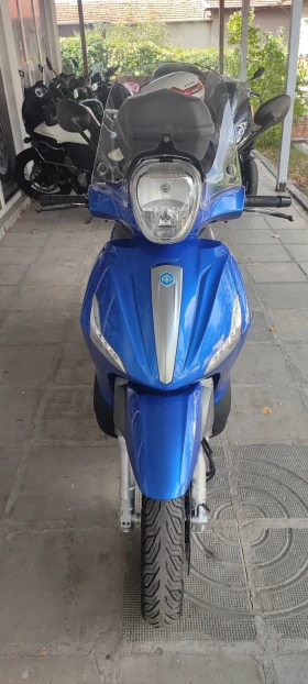 Piaggio Beverly 300 ABS, ASR