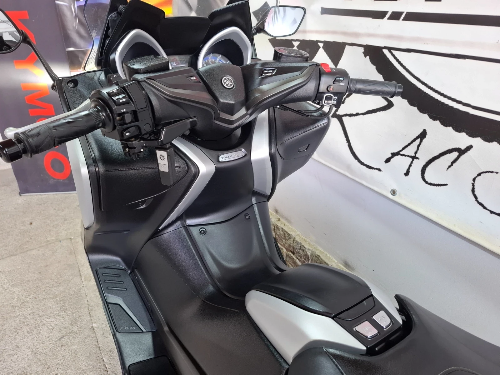 Yamaha T-max  - изображение 6