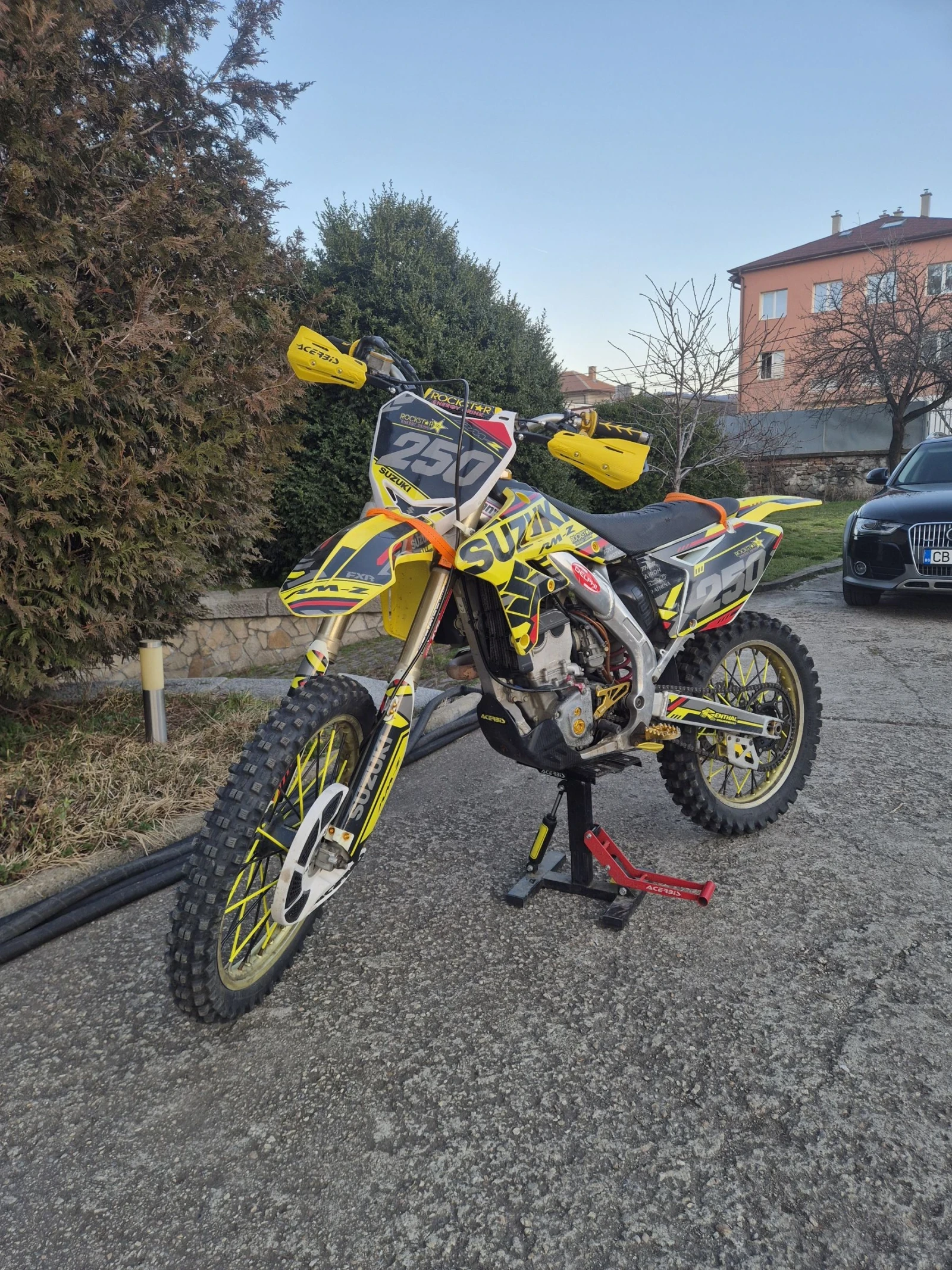 Suzuki Rmz