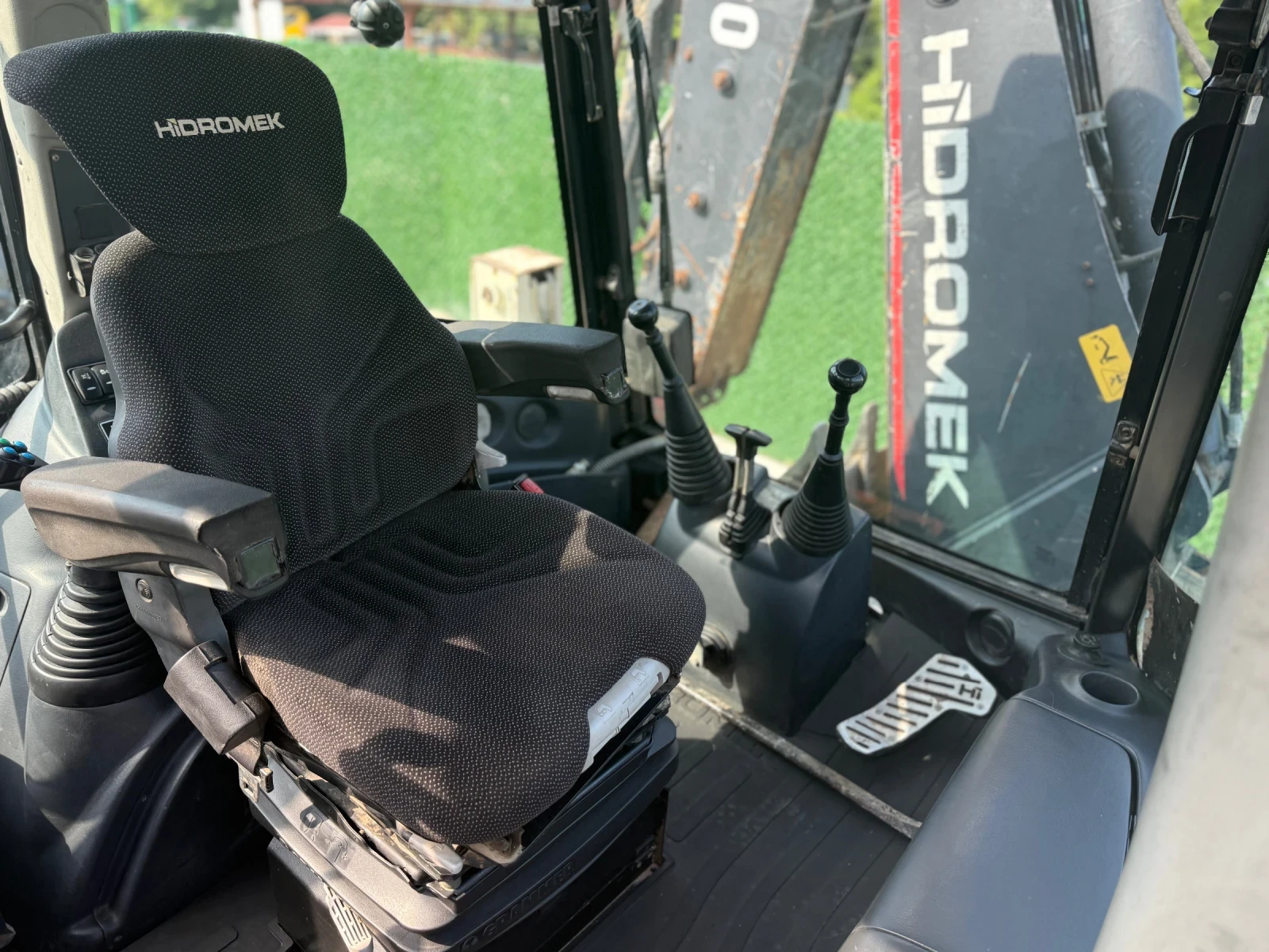Багер Hidromek 102B - изображение 5