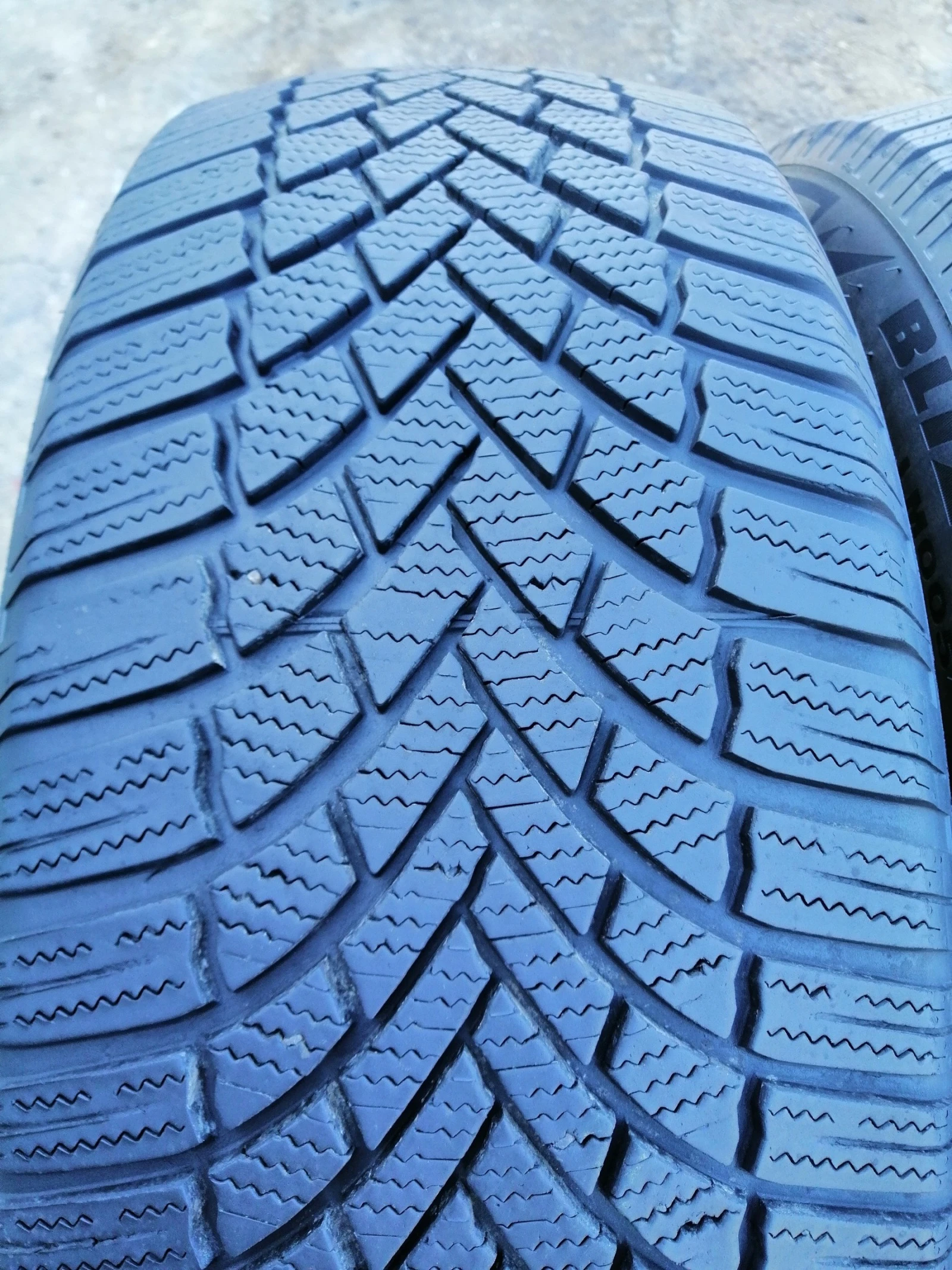  235/55R19 | Mobile.bg   1