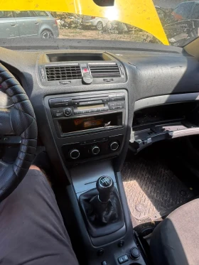 Skoda Octavia 1.6i 102hp, снимка 5