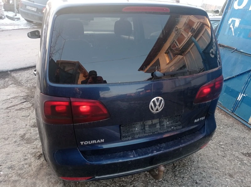 VW Touran 2.0TDI DSJ Ксенон , снимка 14 - Автомобили и джипове - 46668245