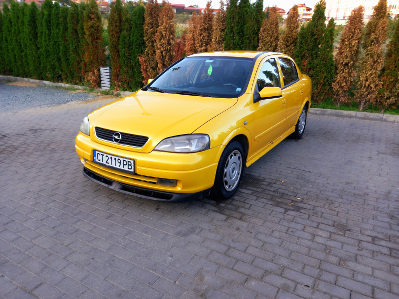 Opel Astra, снимка 1 - Автомобили и джипове - 45976915